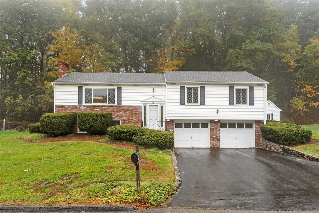 40 Wilder Ln in Leominster