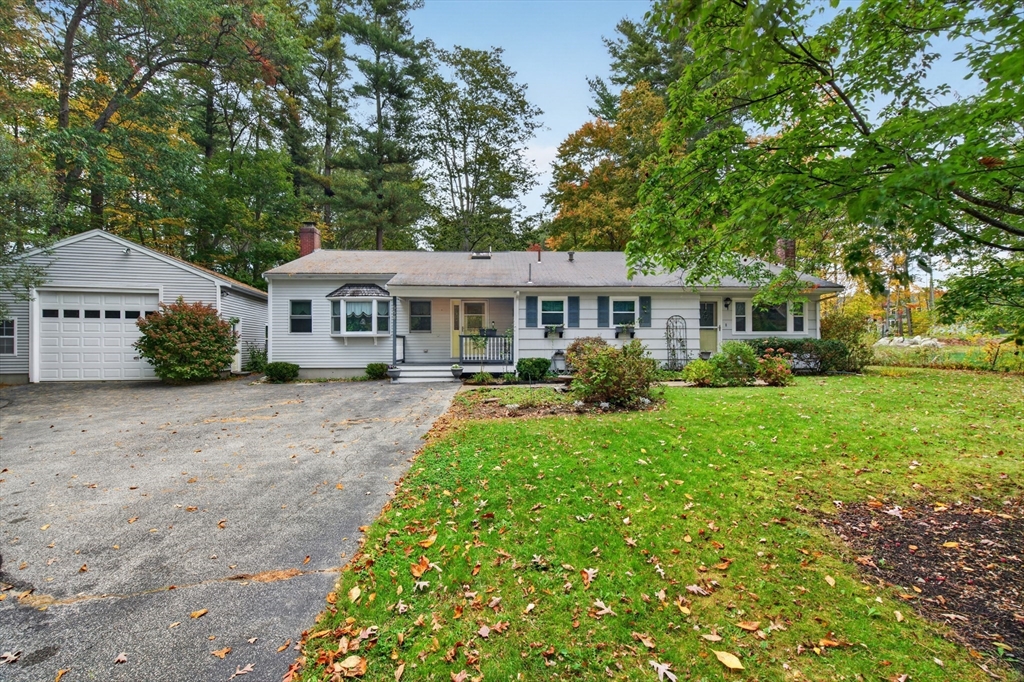 558 Spring St in Hanson