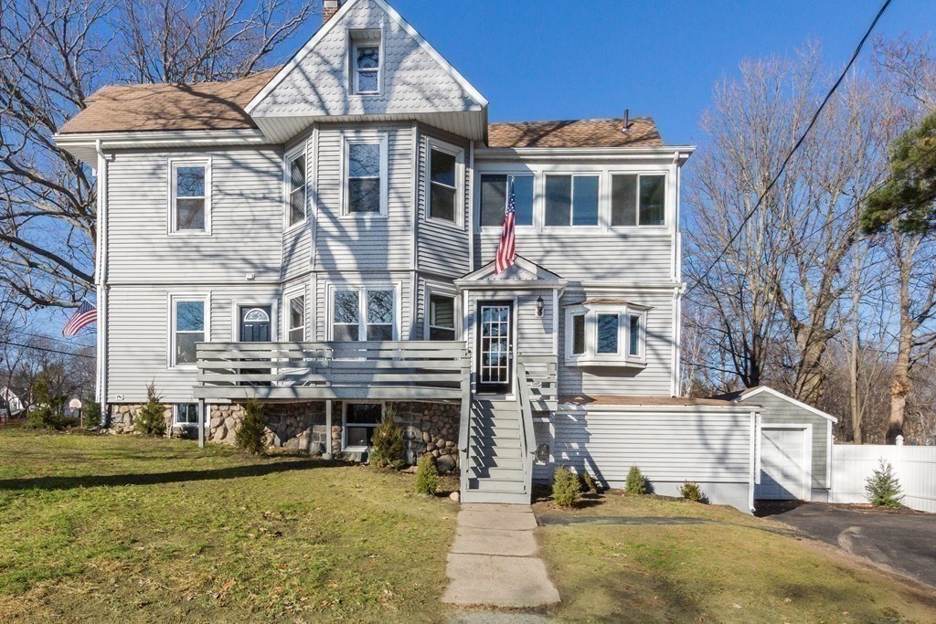 239 Howard St in Rockland