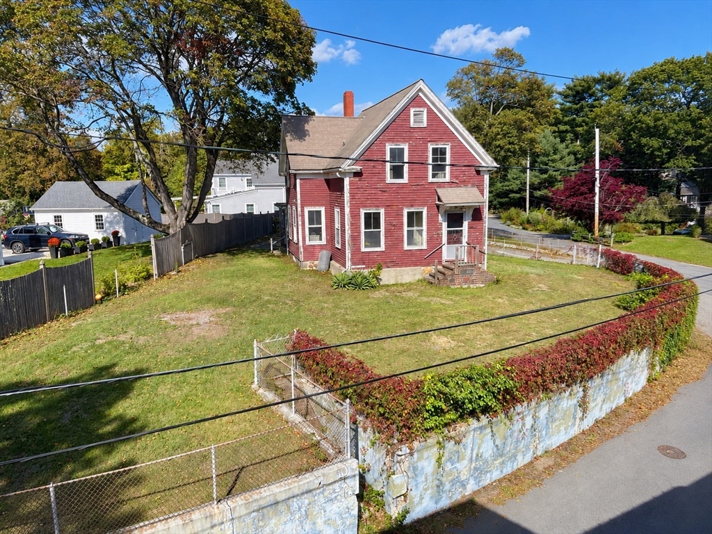 26 Eldridge Court in Hingham