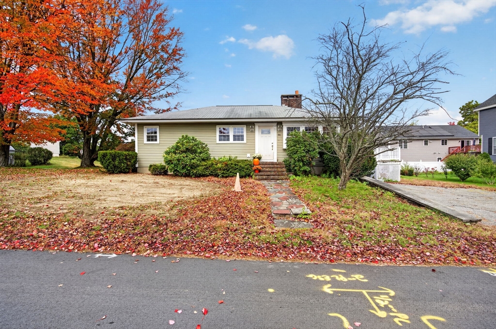 94 Peever St in Methuen
