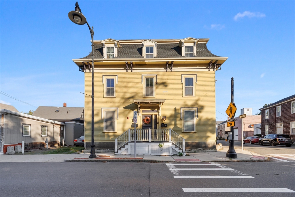 47 Bridge St #1 in Salem