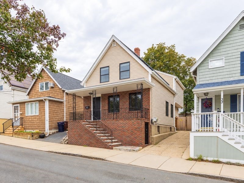35 Villa Ave in Everett