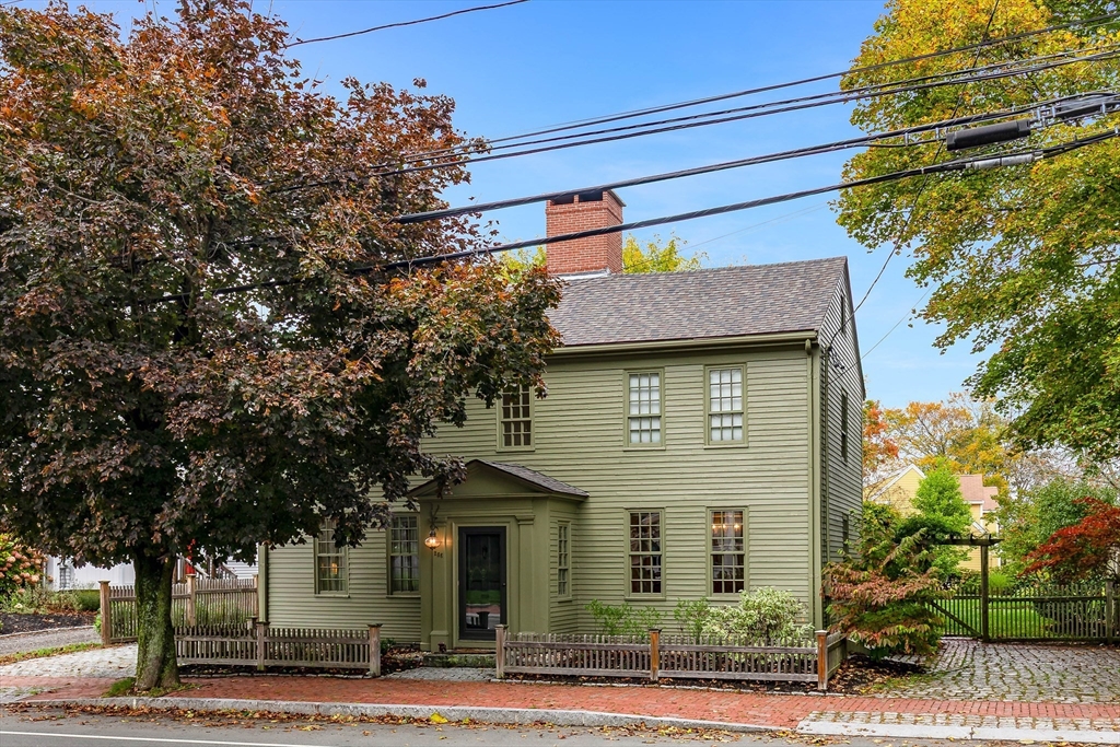 288 Merrimac St in Newburyport