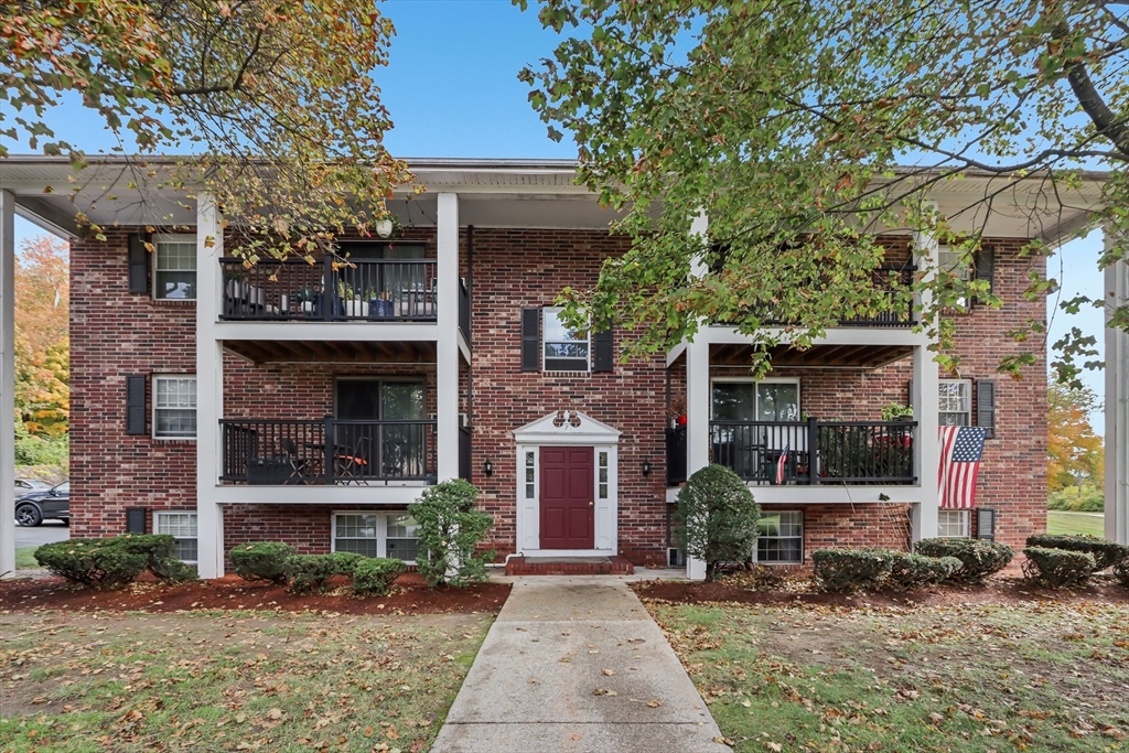 7 Walker Rd #10 in North Andover