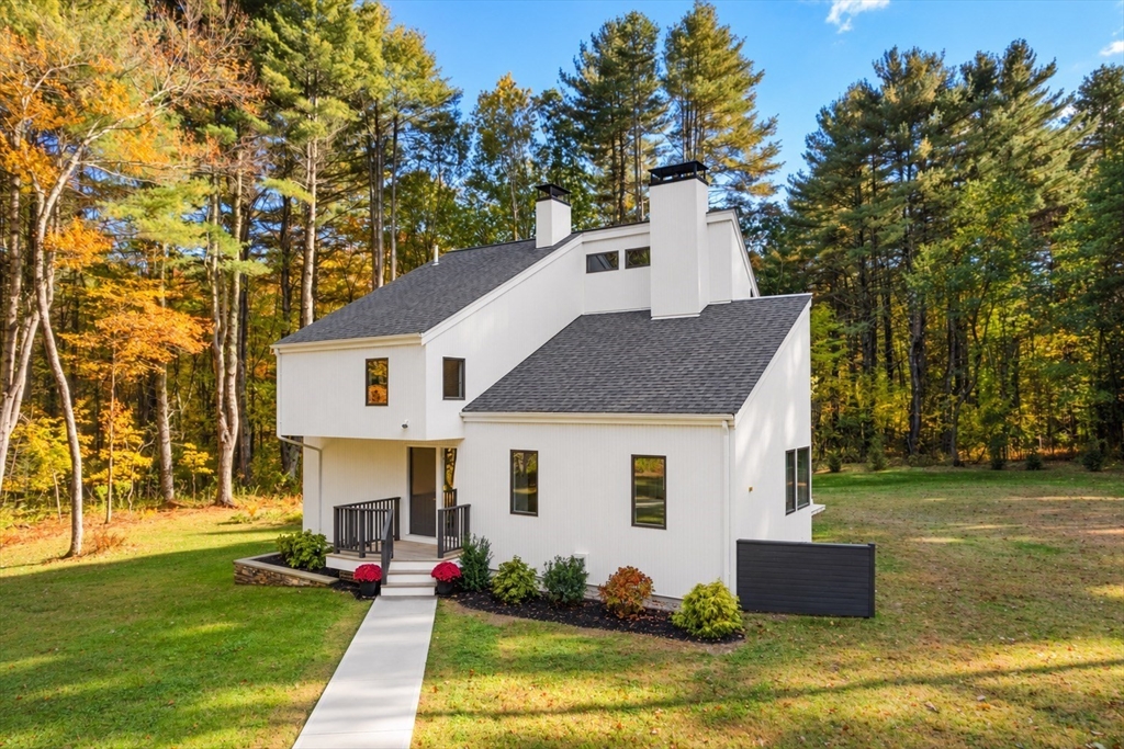 10 Farm St in Dover