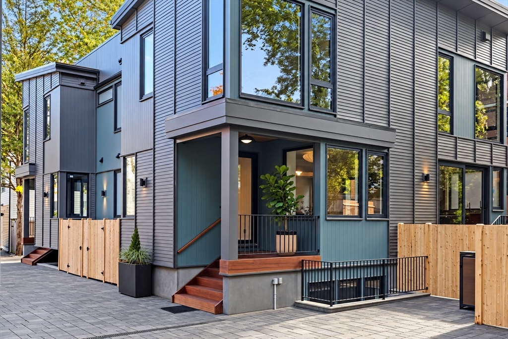 6 Holworthy Terrace #6 in Cambridge