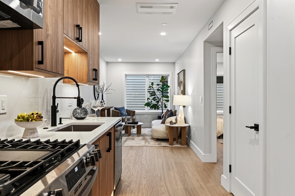 250 Bremen #3 in Boston