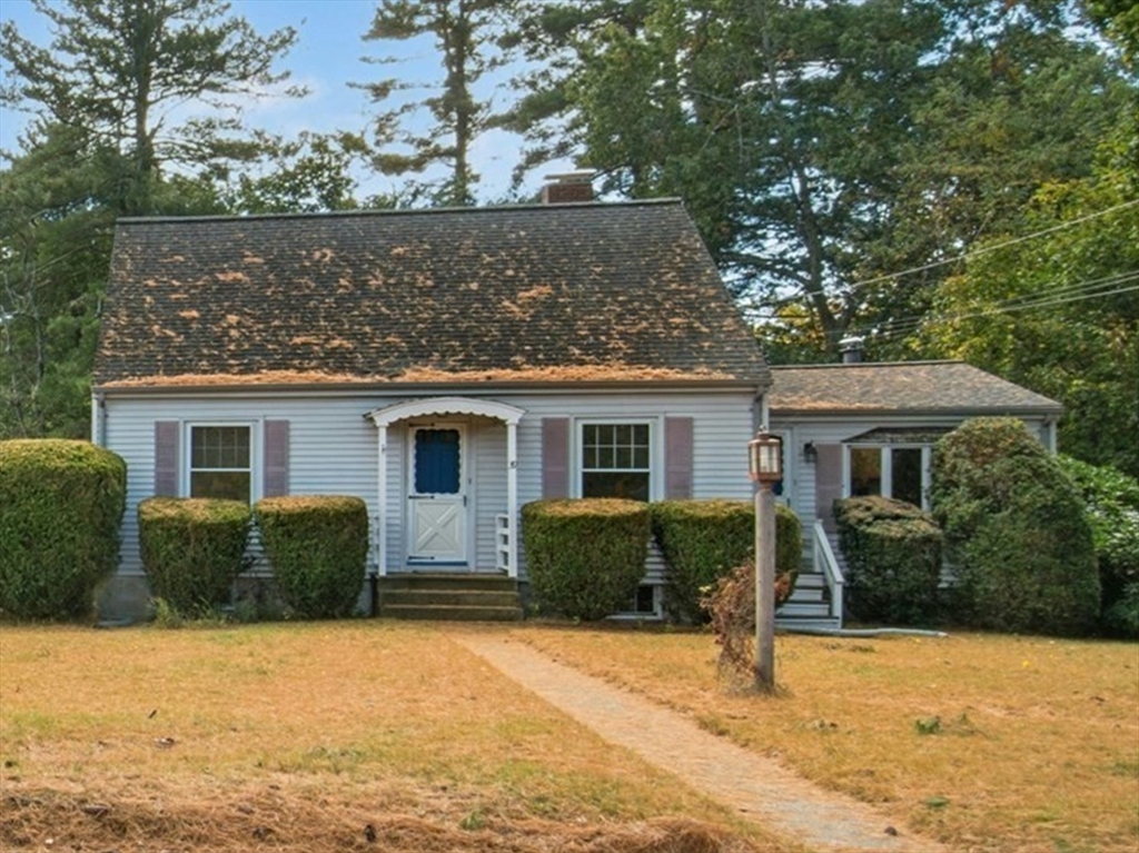 39 Mellen St in Hopedale