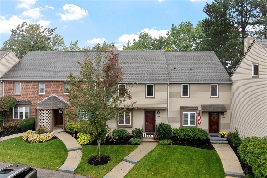 1904 Lewis O. Gray Drive #1904 in Saugus