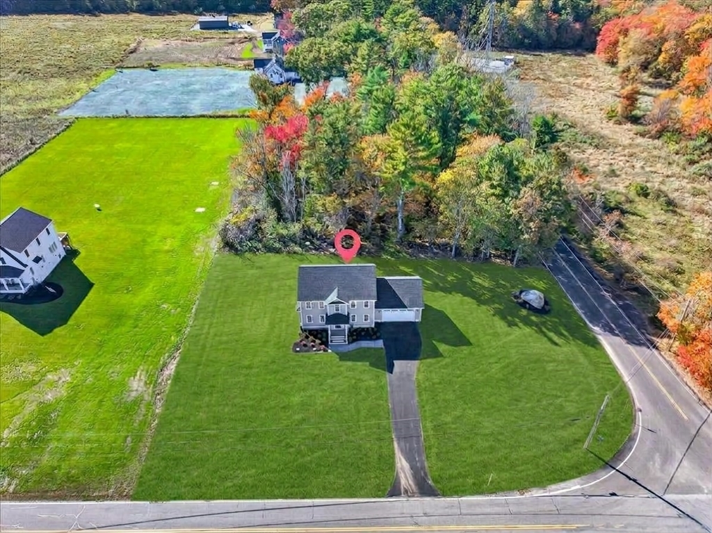 49 Thompson St in Middleboro
