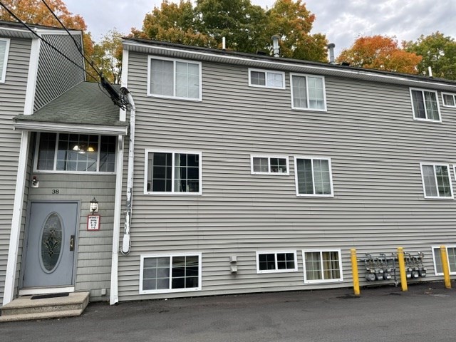 38 Walker St #10 in Lowell