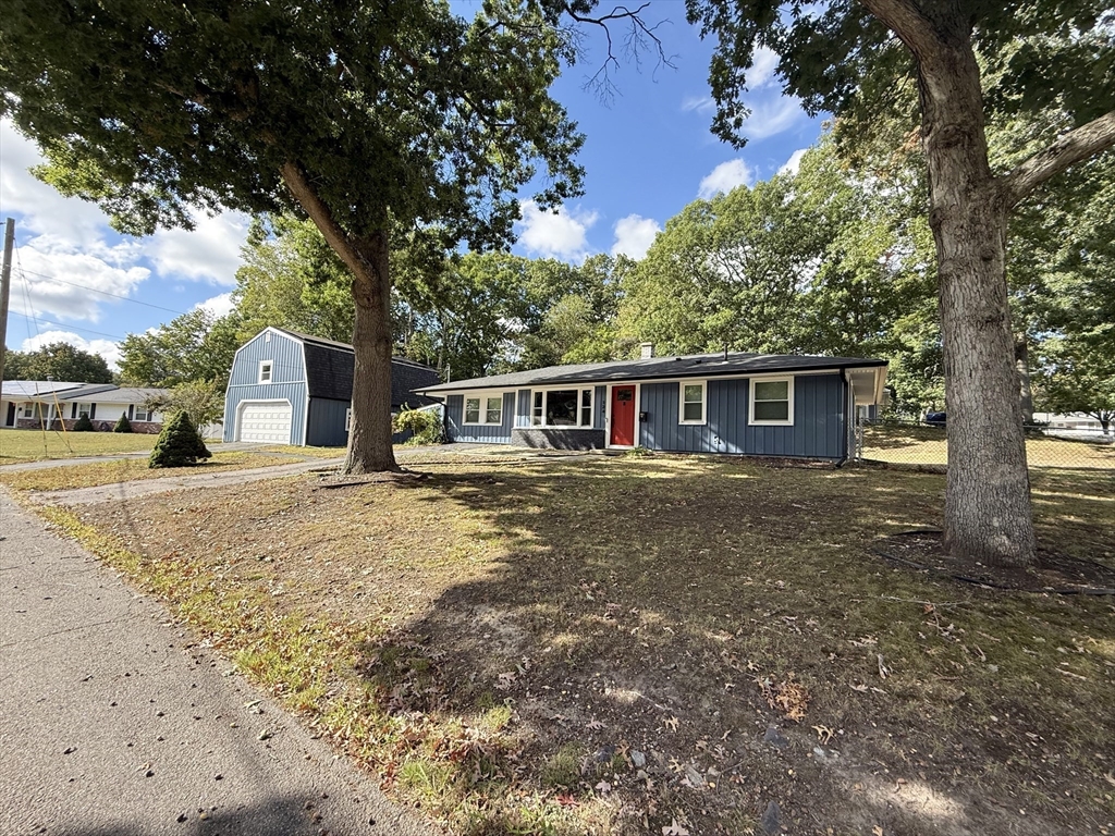 124 Sharon St in Brockton