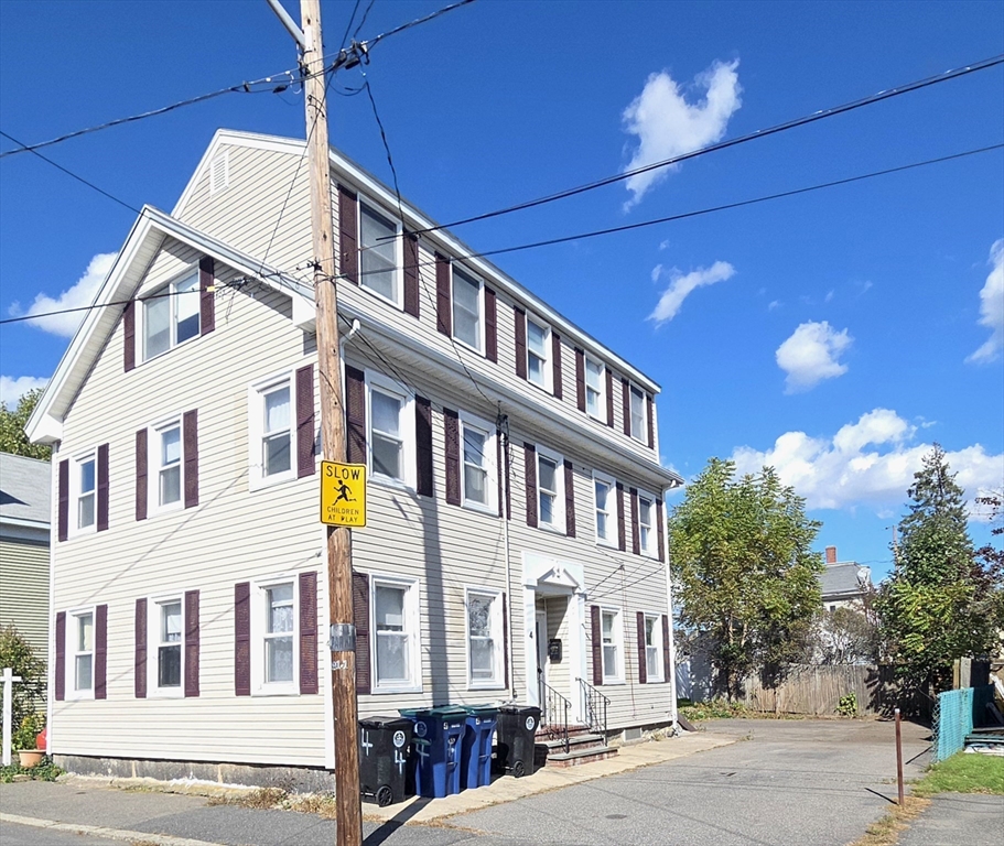 4 Upham St in Salem