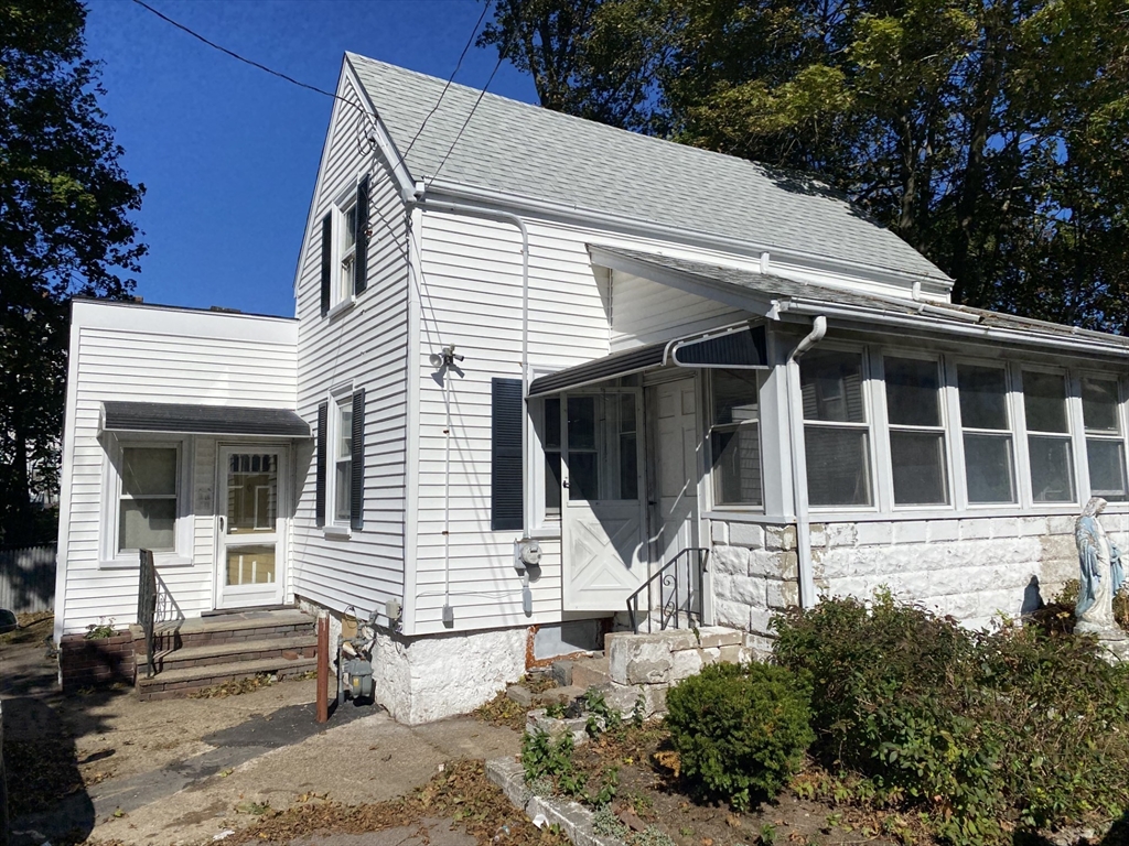 31 Water St. in Whitman
